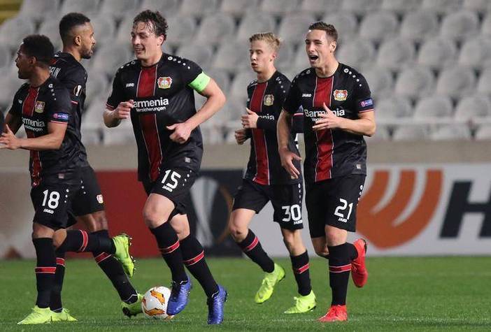 NG体育-今晚体能课后，尼斯主帅复盘备战欧联，气氛紧张，轮换策略成焦点(周三欧联杯竞彩推荐分析)